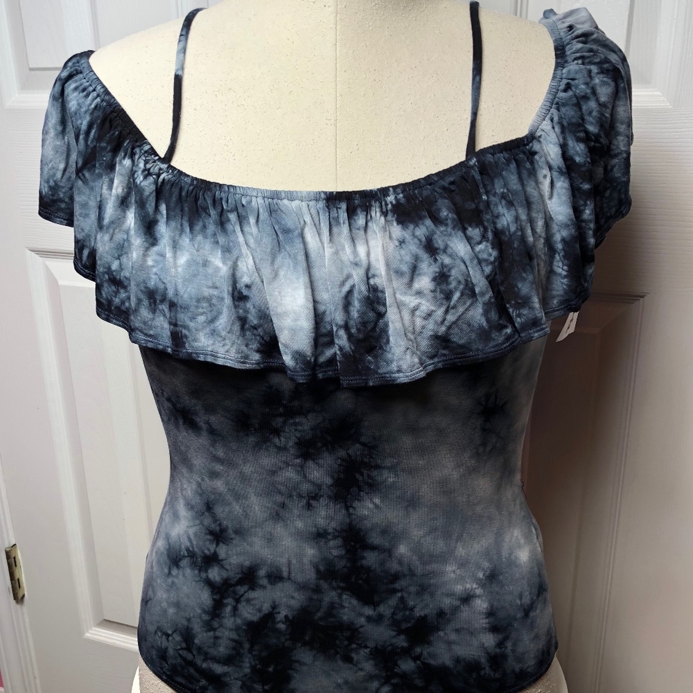 American Eagle Bodysuit Off Shoulder Top Medium